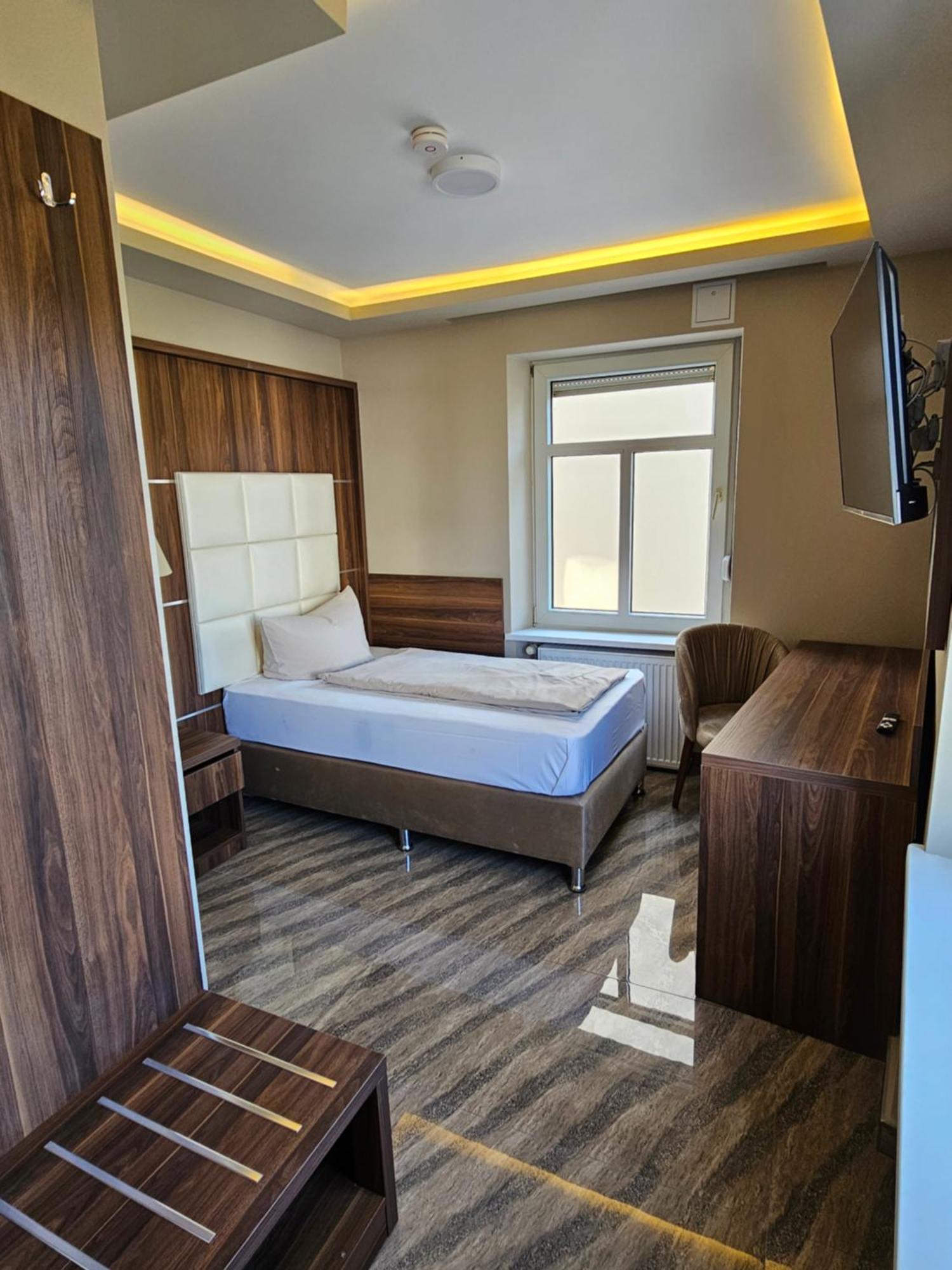 Hotel City Faber Worms Extérieur photo