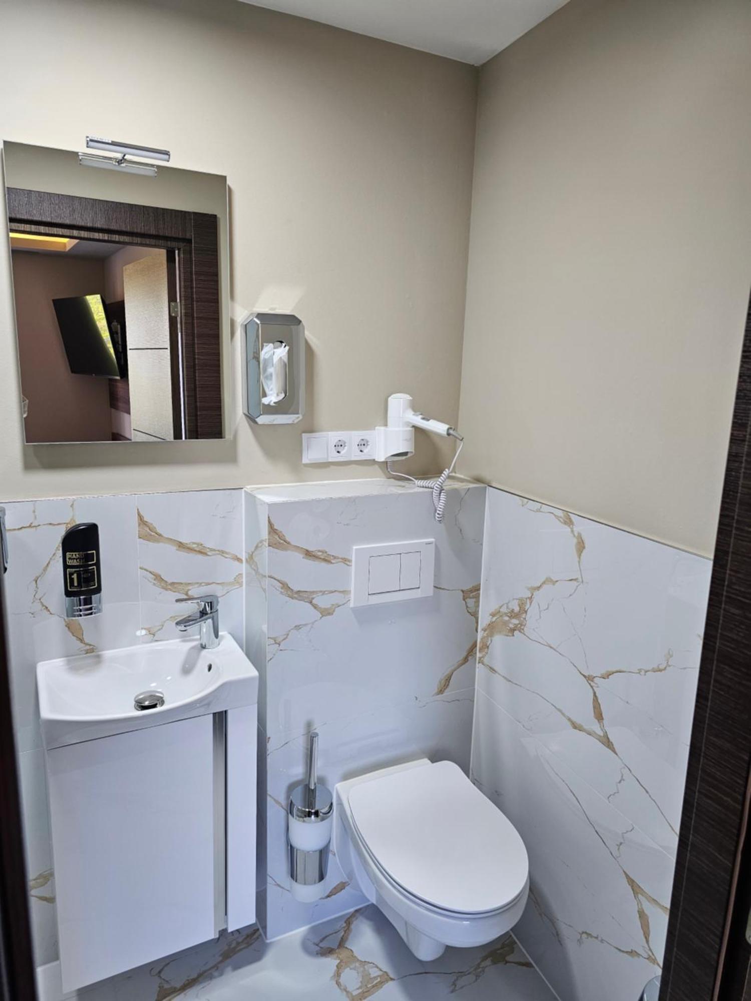 Hotel City Faber Worms Extérieur photo