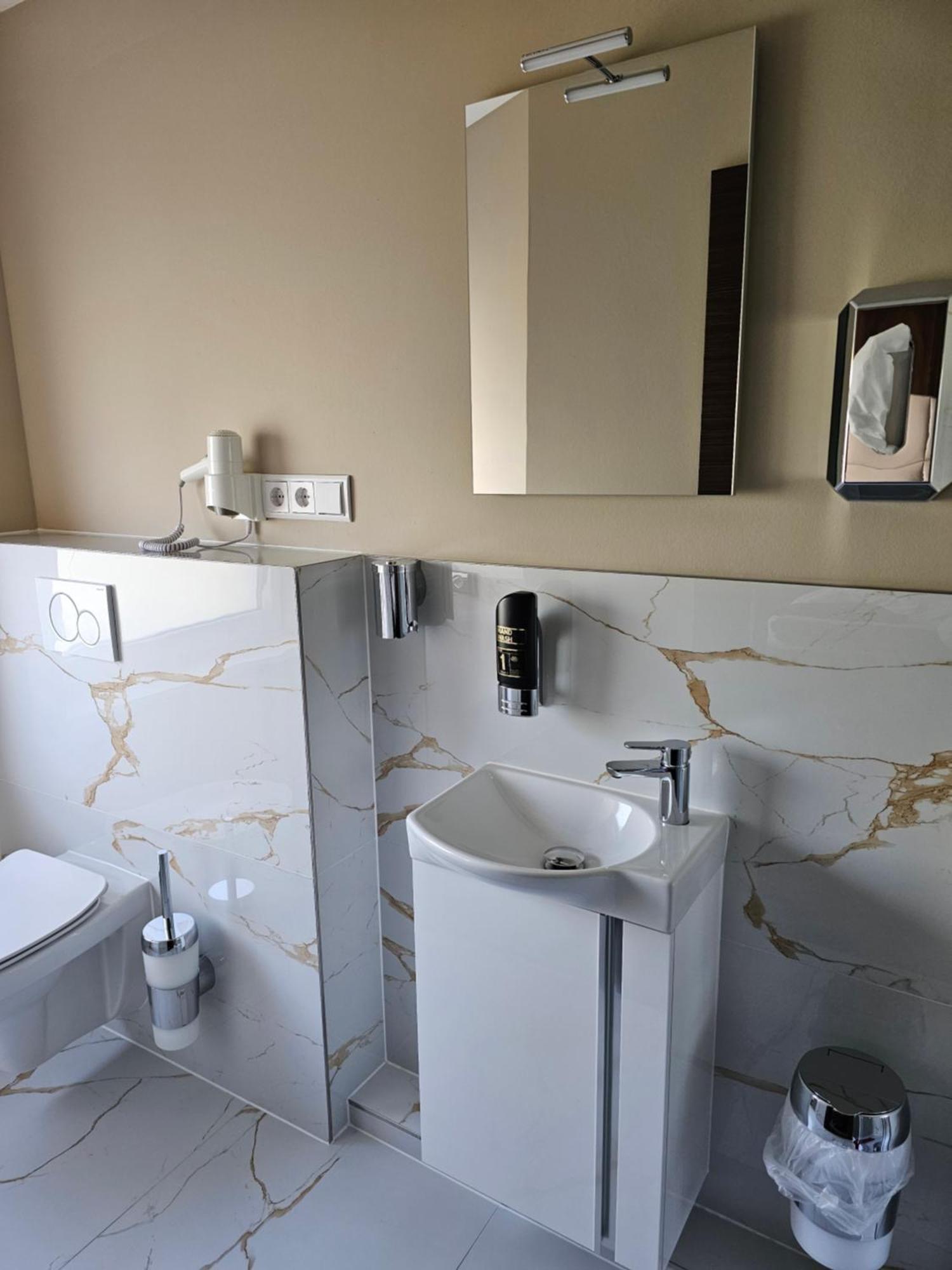 Hotel City Faber Worms Extérieur photo